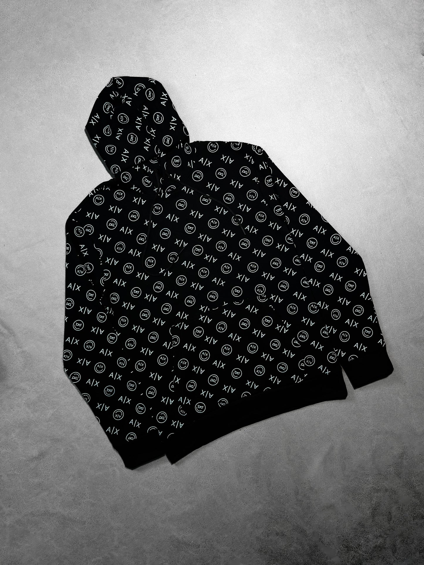 AX NEGRO MONOGRAMA EMOJI