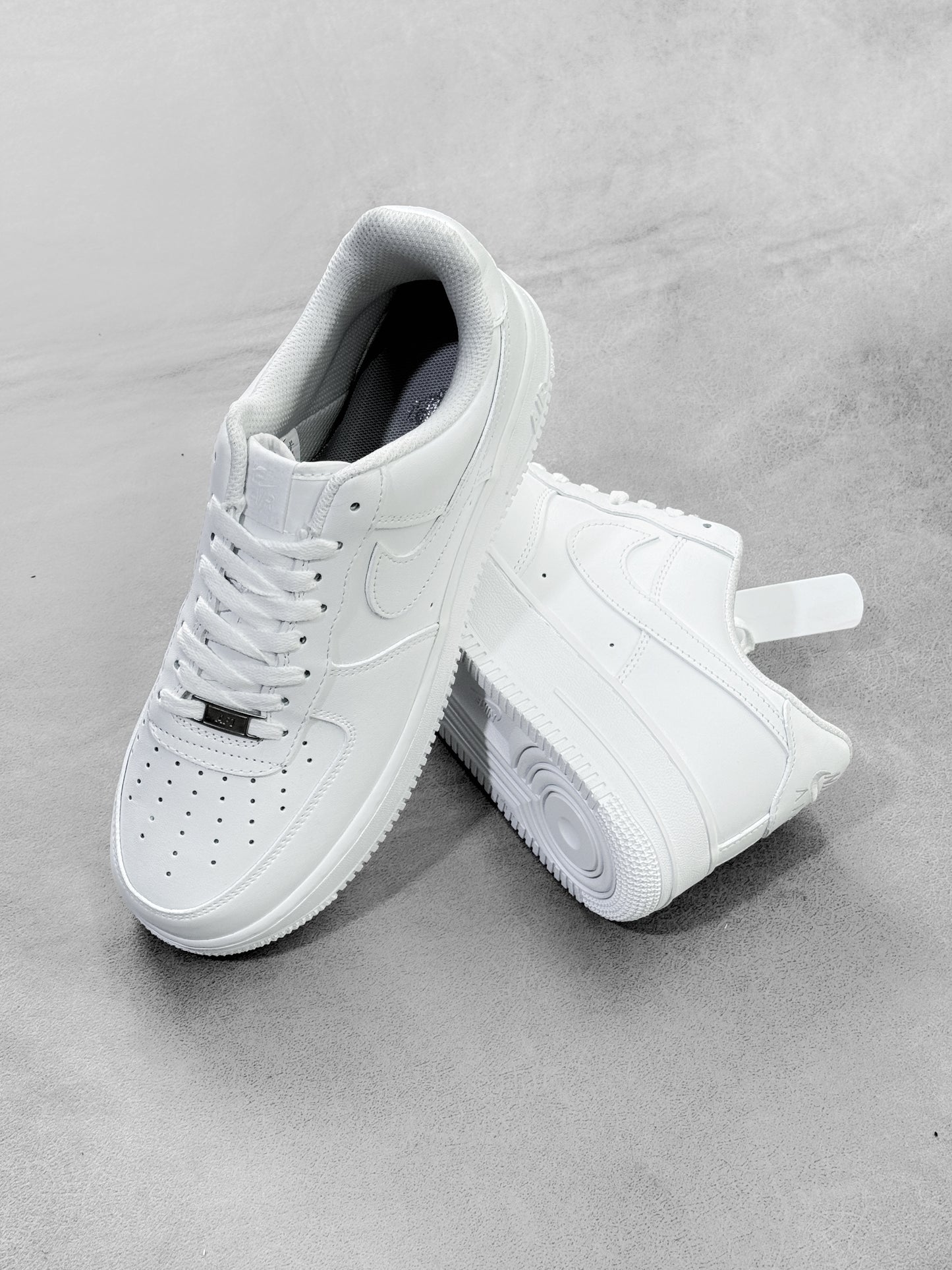 NIKE AIR FORCÉ ONE