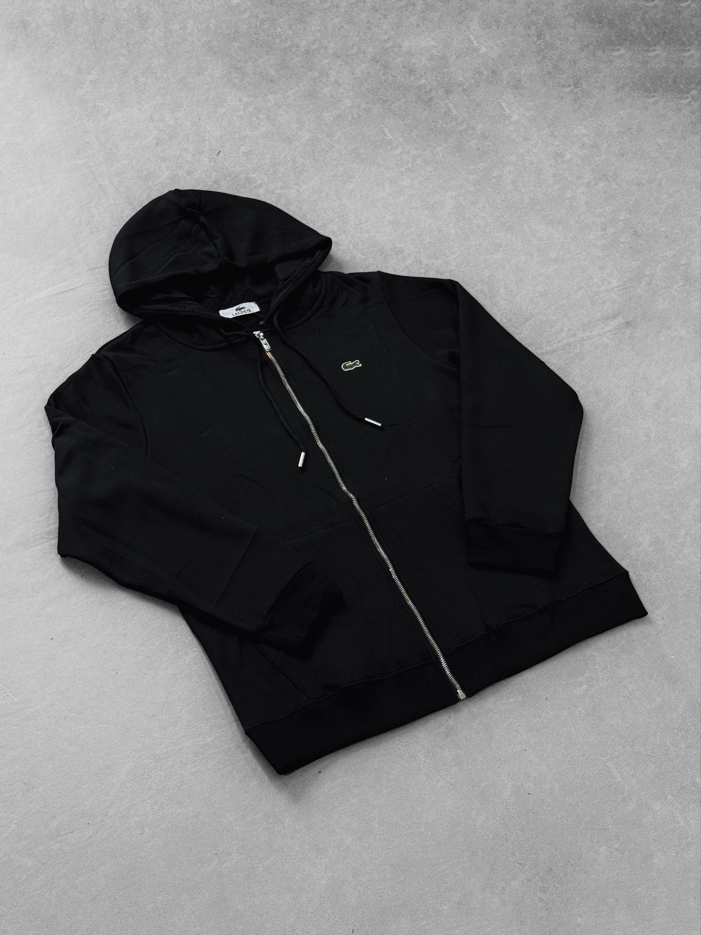 LACOSTE NEGRO CIERRE CLÁSICOS