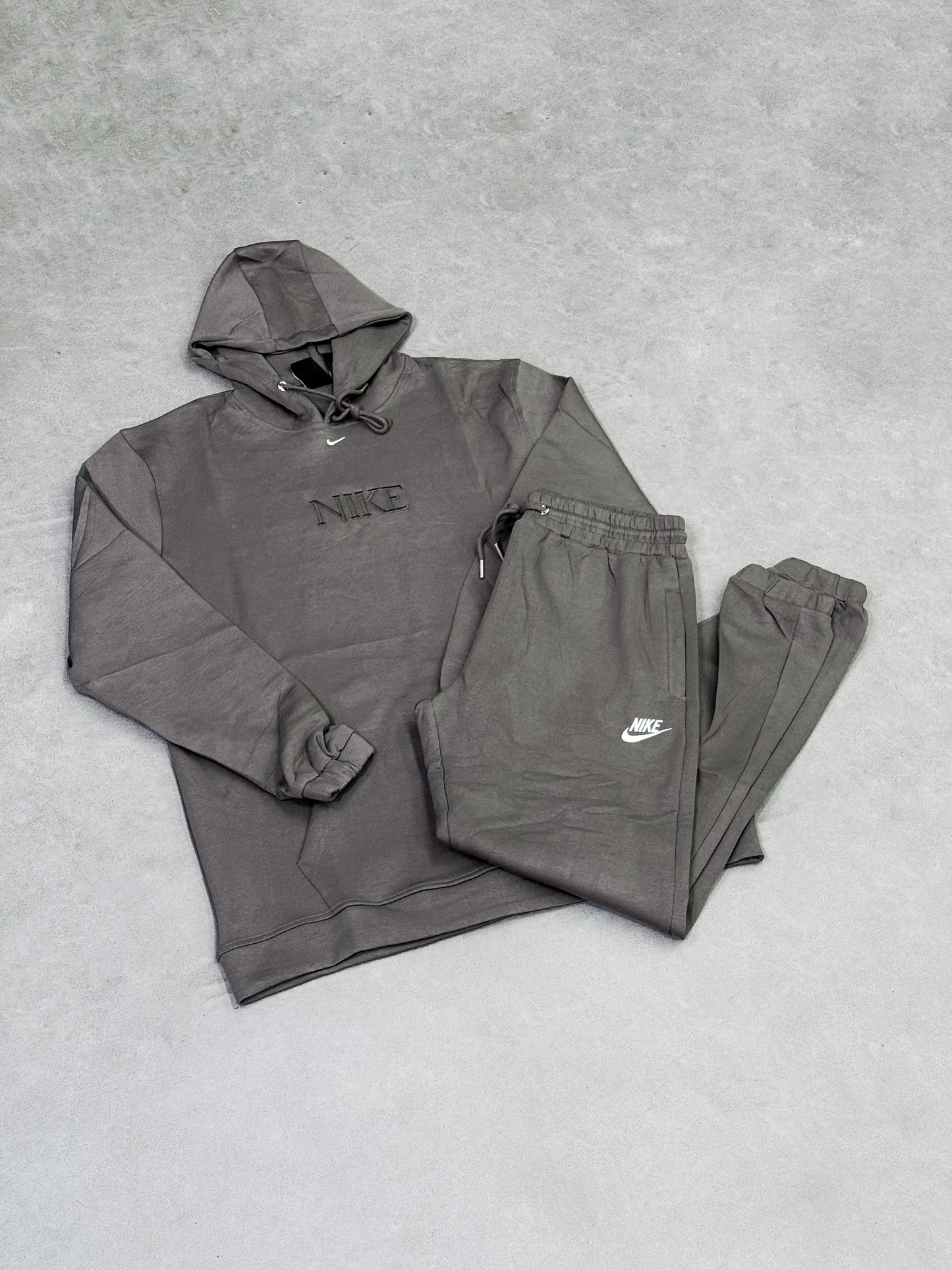 NIKE 2 BEIGE SPORTWEAR
