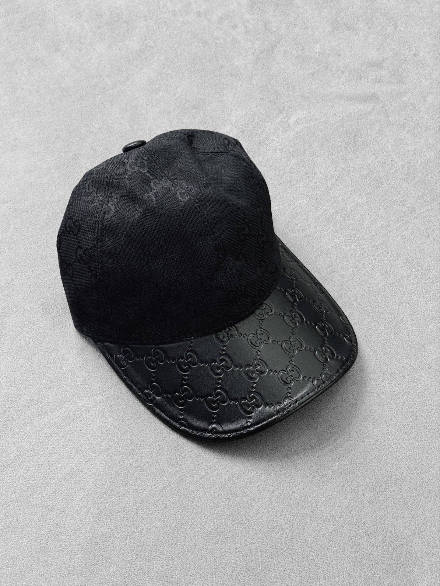 GUCCI NEGRA VISERA CUERO
