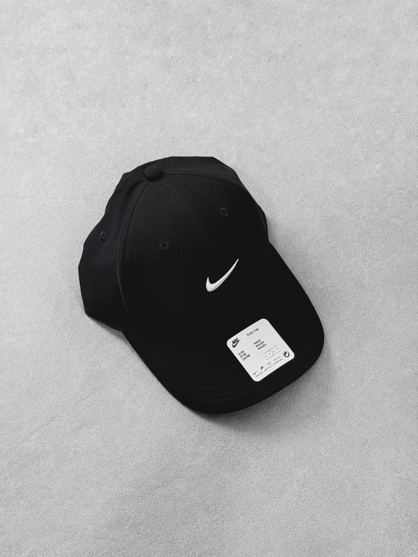 NIKE NEGRA CLÁSICA