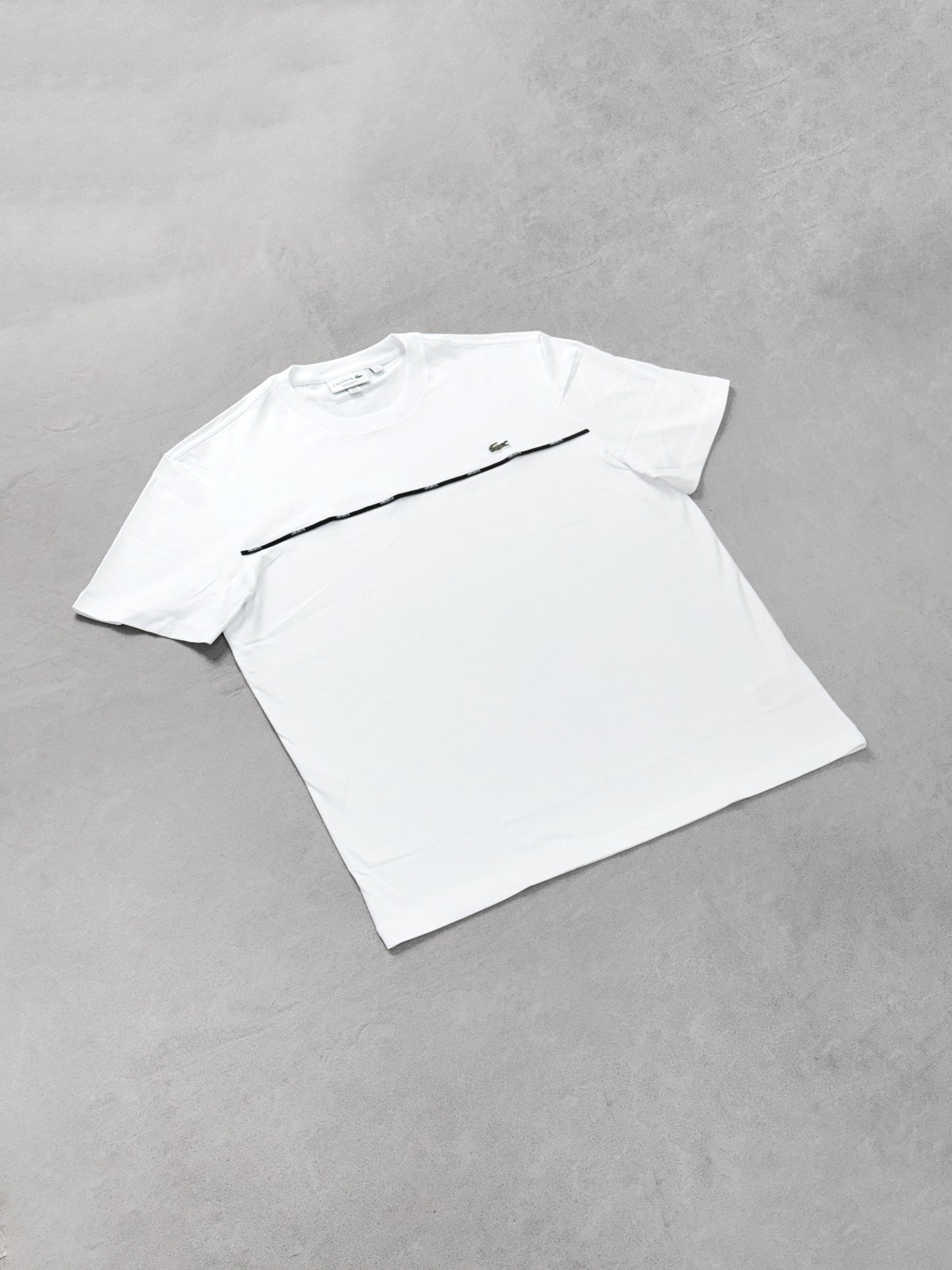 LACOSTE BLANCA LINEA HORIZONTAL