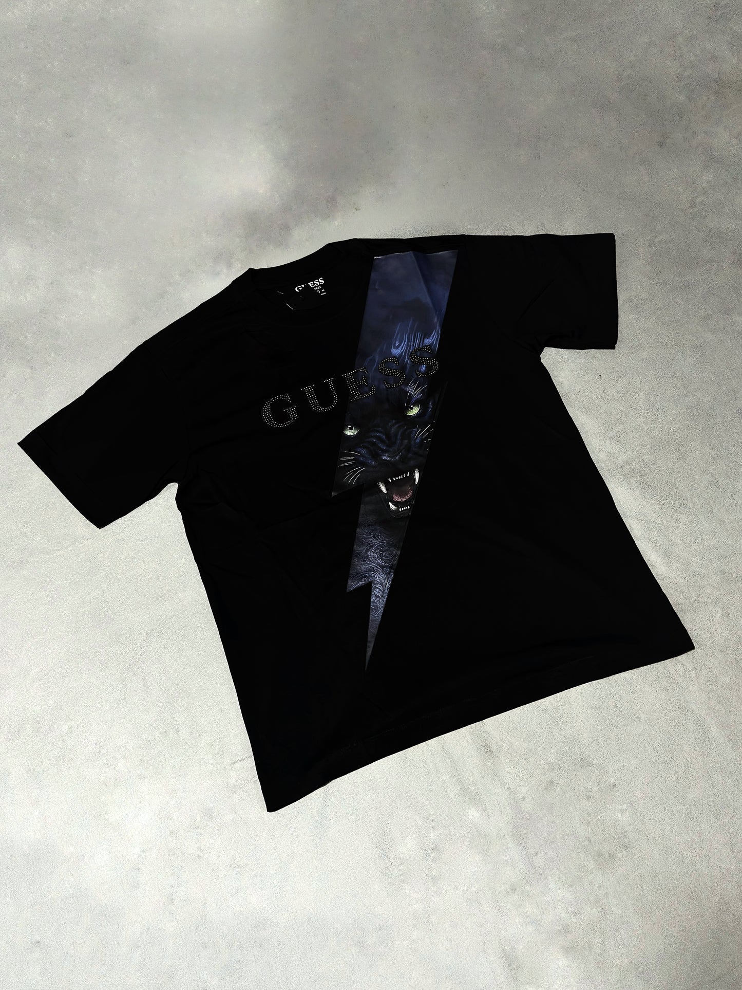 GUESS PANTERA RAYO NEGRA