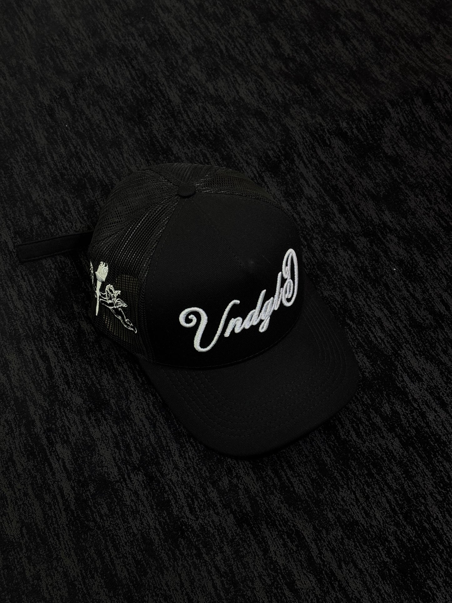 UNDERGOLD NEGRA TRUCKER