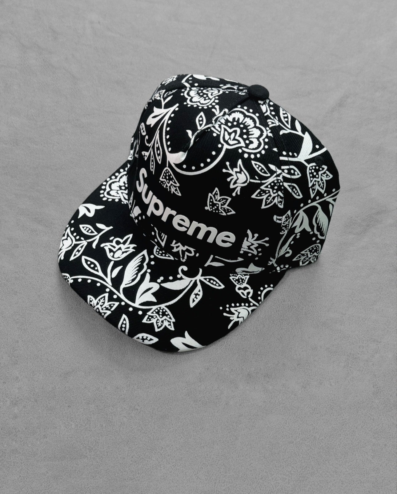 SUPREME NEGRA