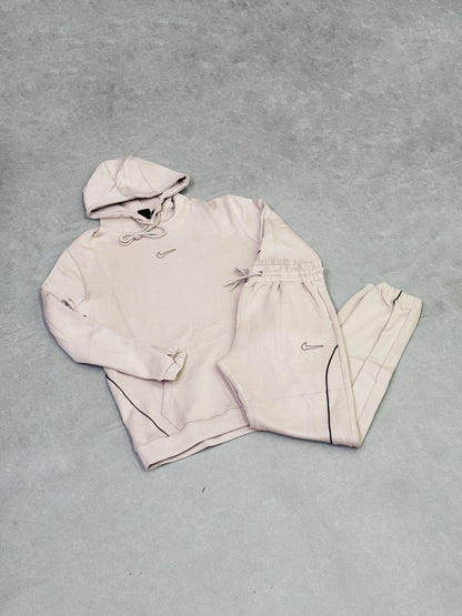 NIKE 1 BEIGE SPORTWEAR