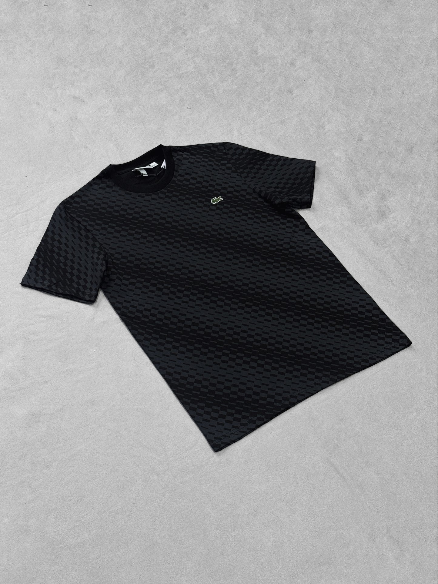 LACOSTE NEGRA RECUADROS MONOGRAMA