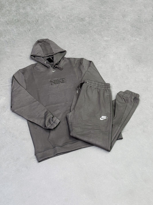 NIKE 2 BEIGE SPORTWEAR