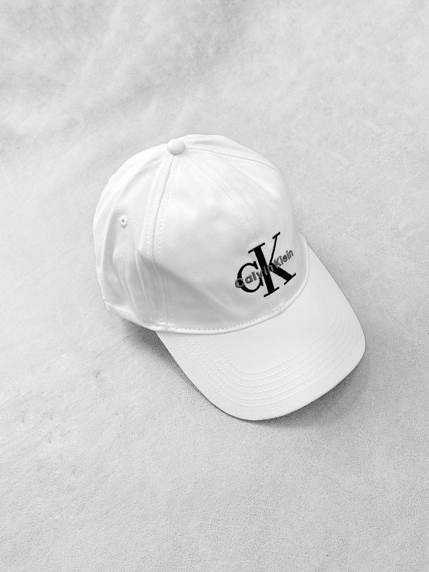 CALVIN KLEIN CLASICA BLANCA
