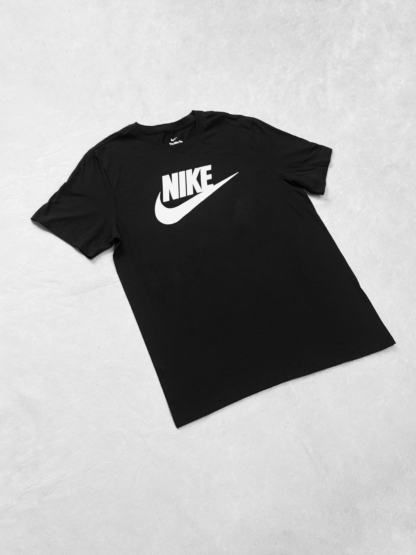 NIKE NEGRA CLÁSICA