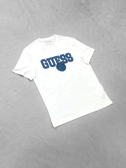 GUESS BLANCA LOGO AZUL