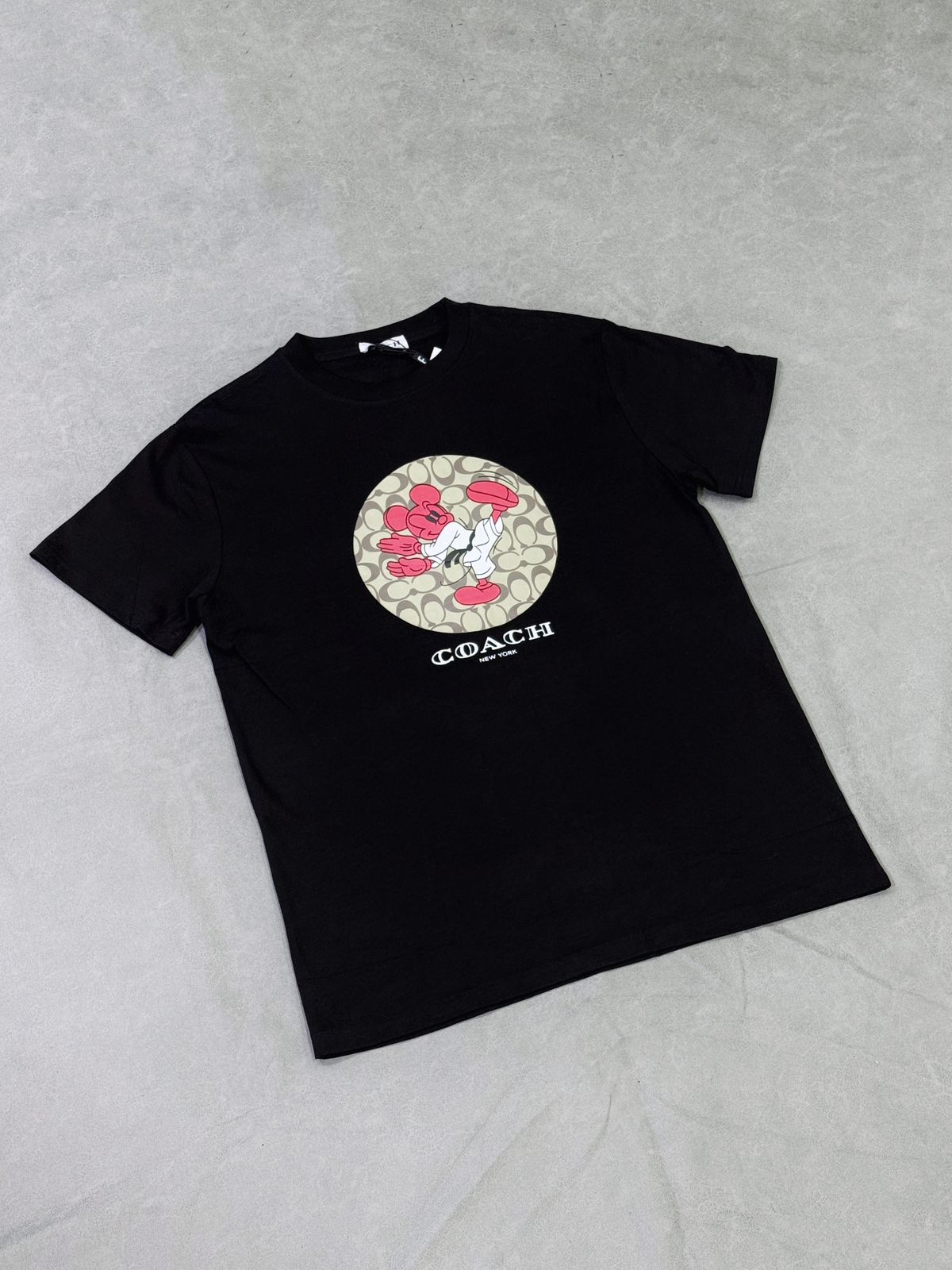 COACH CIRCULO MICKY MOUSE NEGRA
