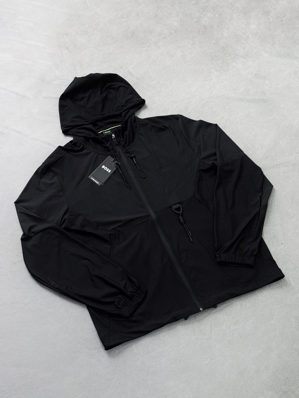 BOSS NEGRO IMPERMEABLE