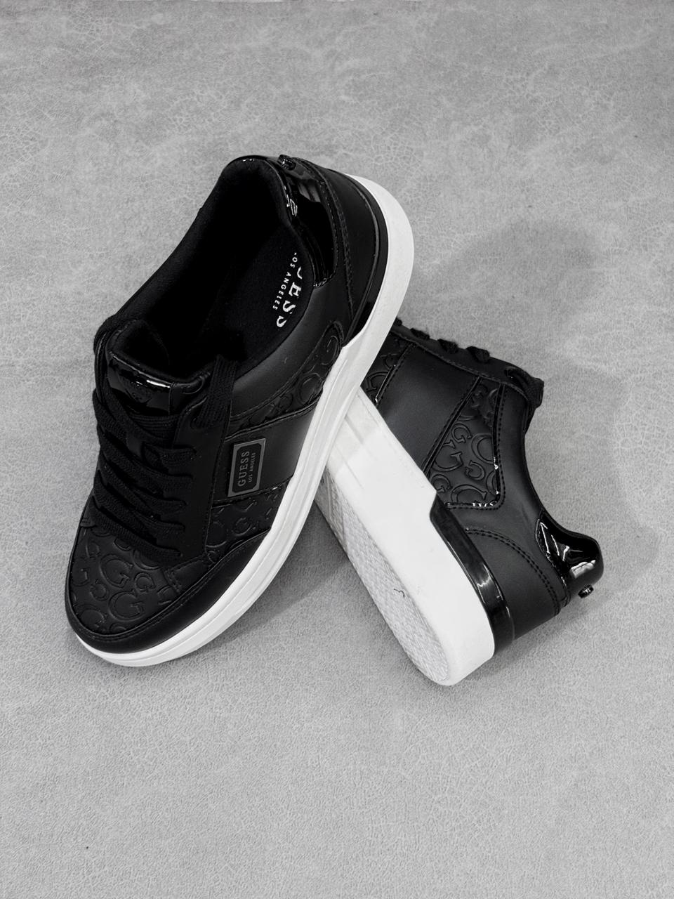 GUESS NEGRO PLATAFORMA