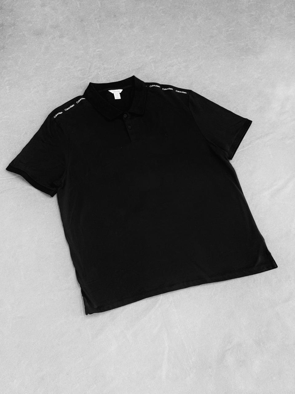 CK TIPO POLO FRANJA NEGRA