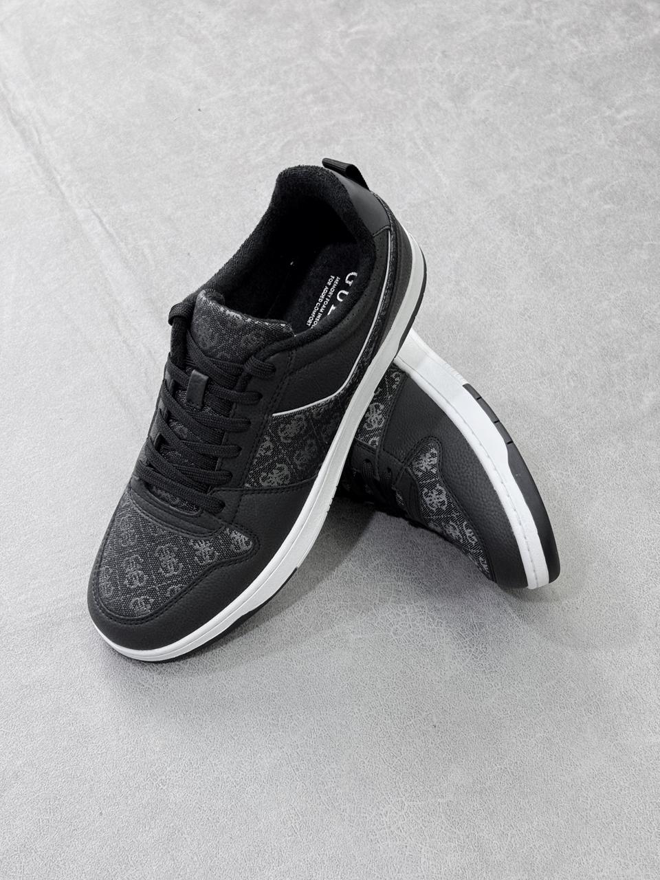 GUESS NEGRO MONOGRAMA