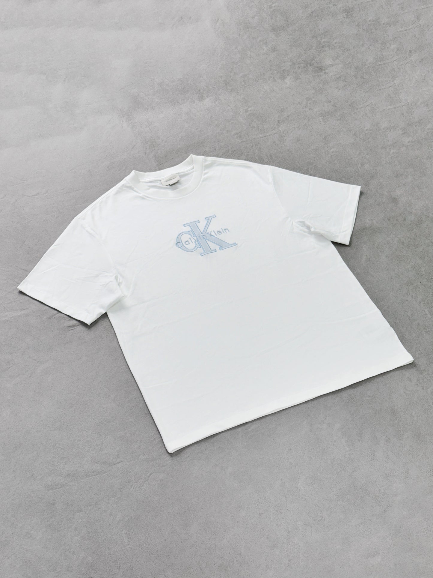 CK BLANCA LOGOTIPO