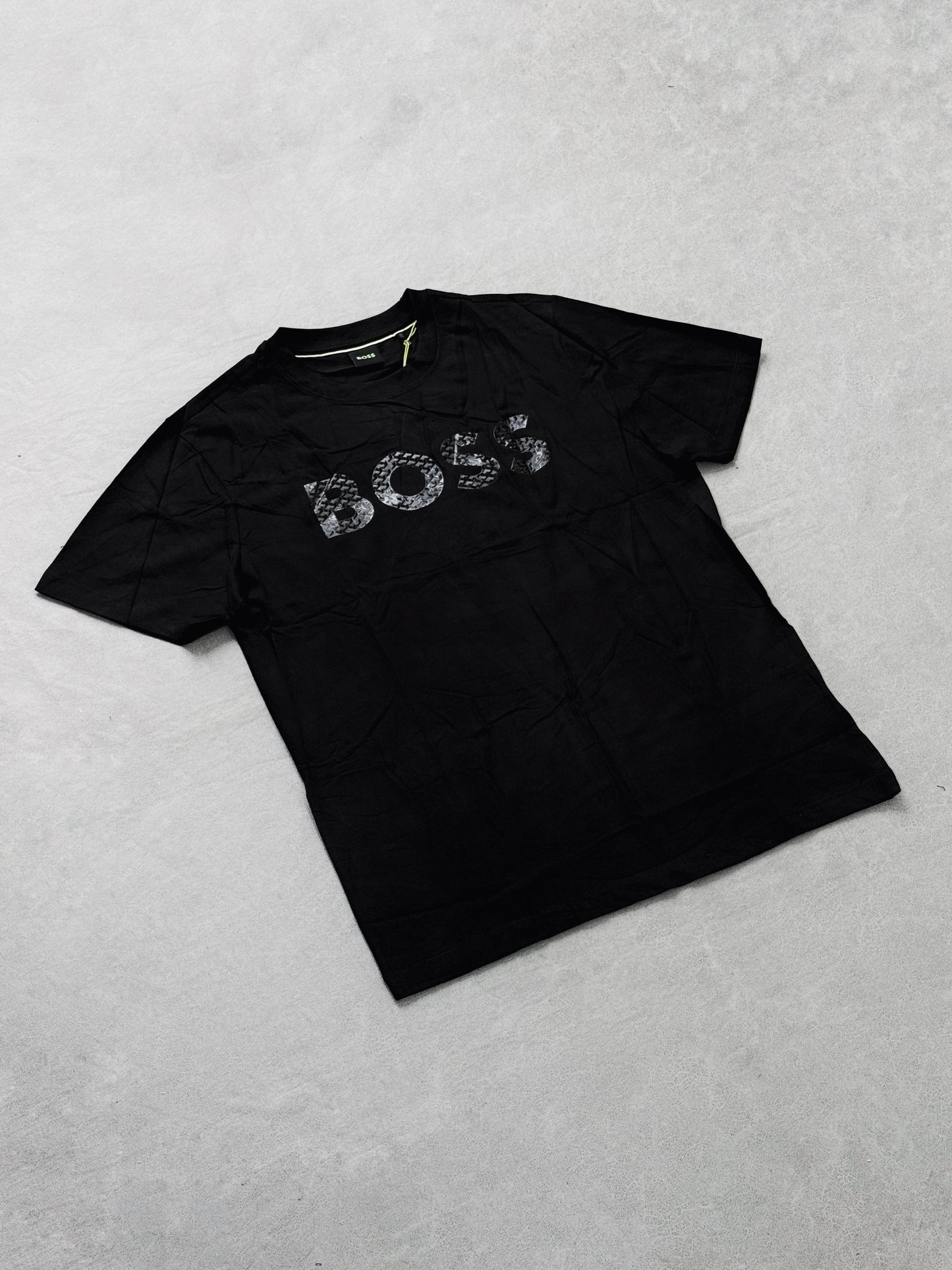 BOSS NEGRA LETRA APLIQUE BRILLANTE