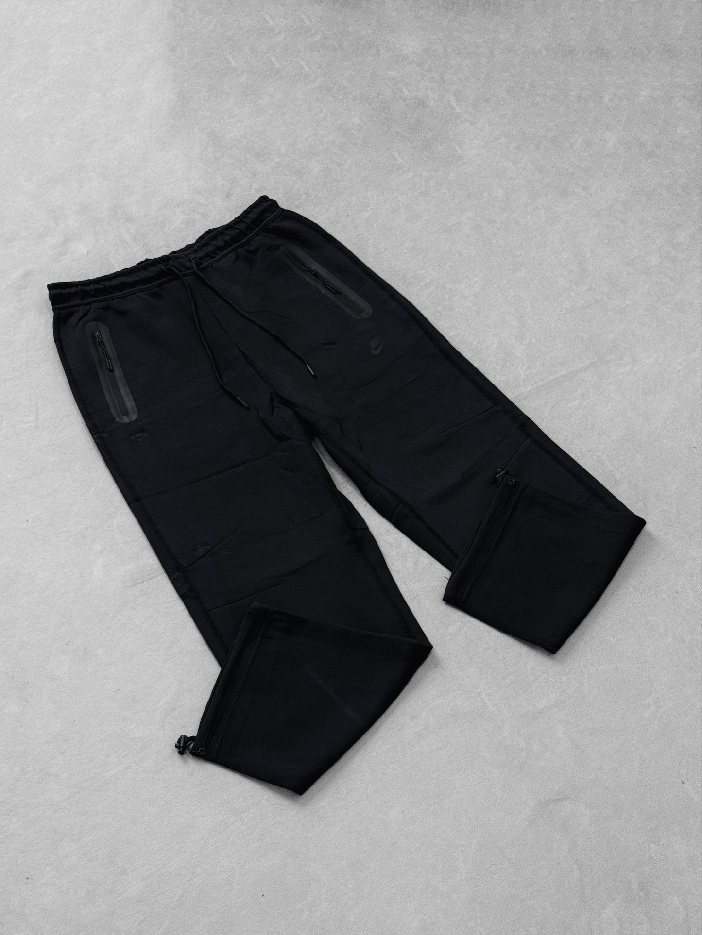 NIKE TECH 1 NEGRO